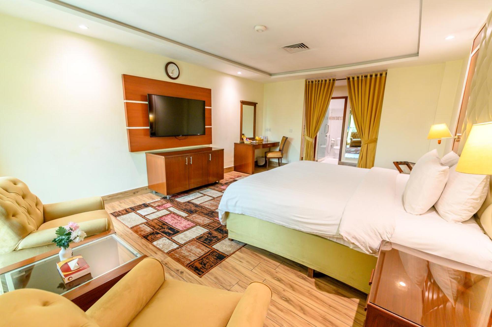 Hotel One Фейсалабад Экстерьер фото